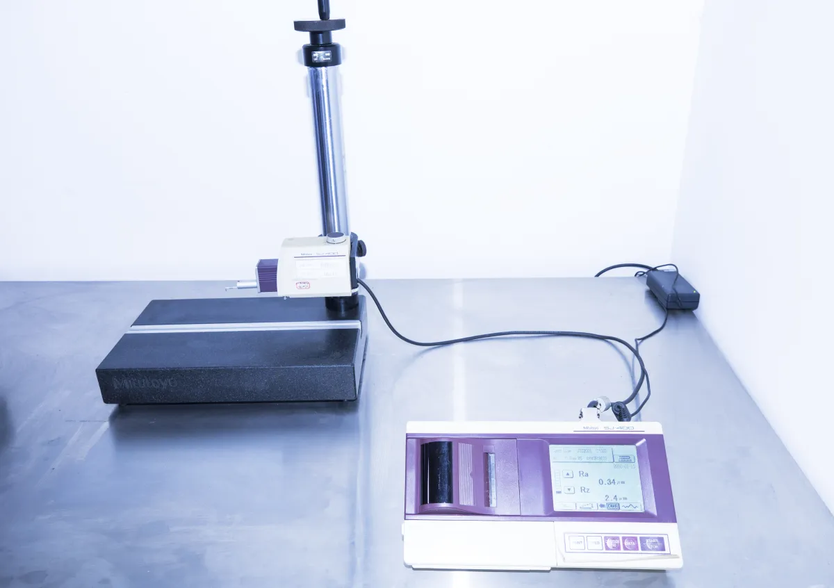 Mitutoyo Surface Roughness Tester