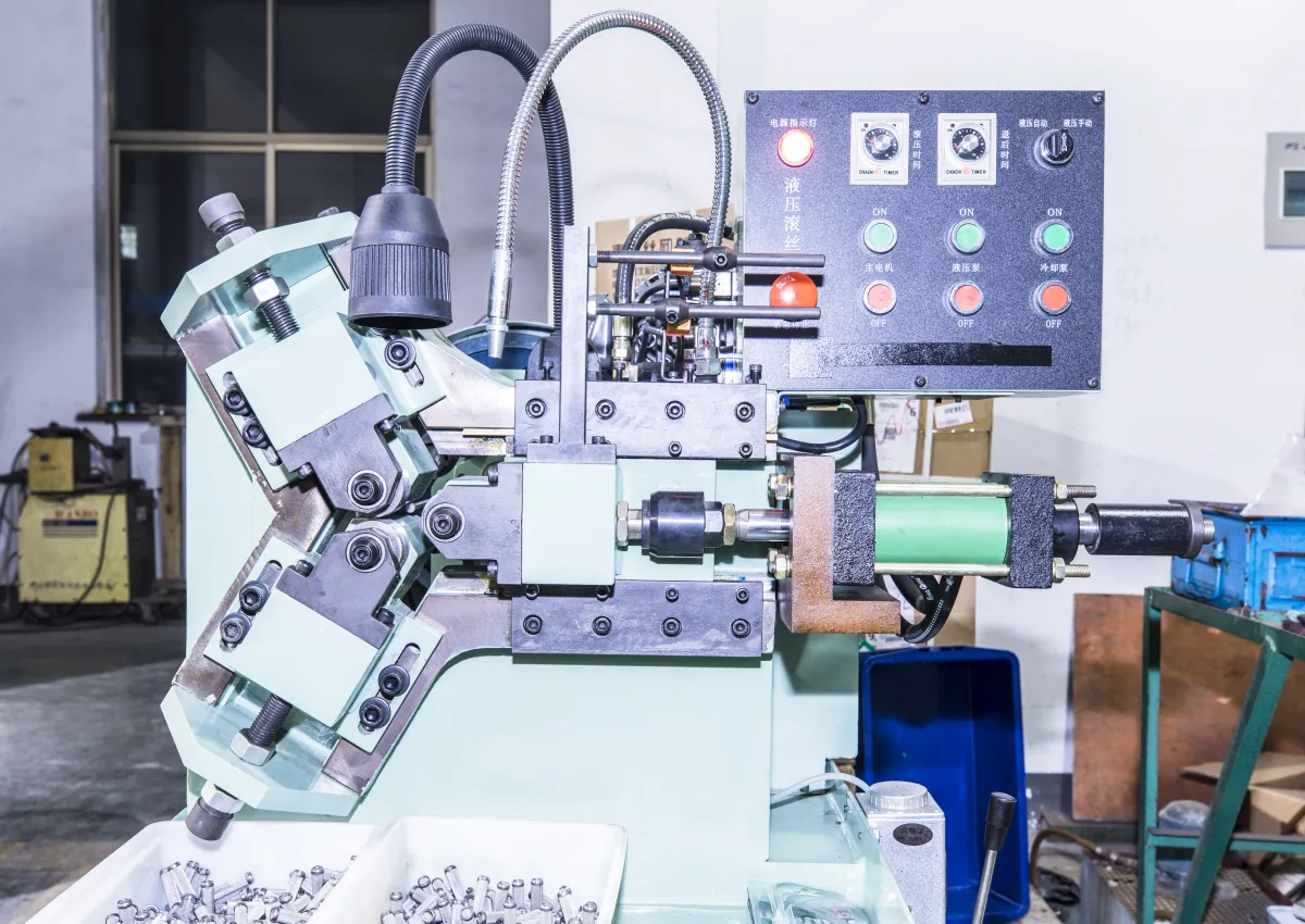 Hydraulic Thread-Rolling Machine